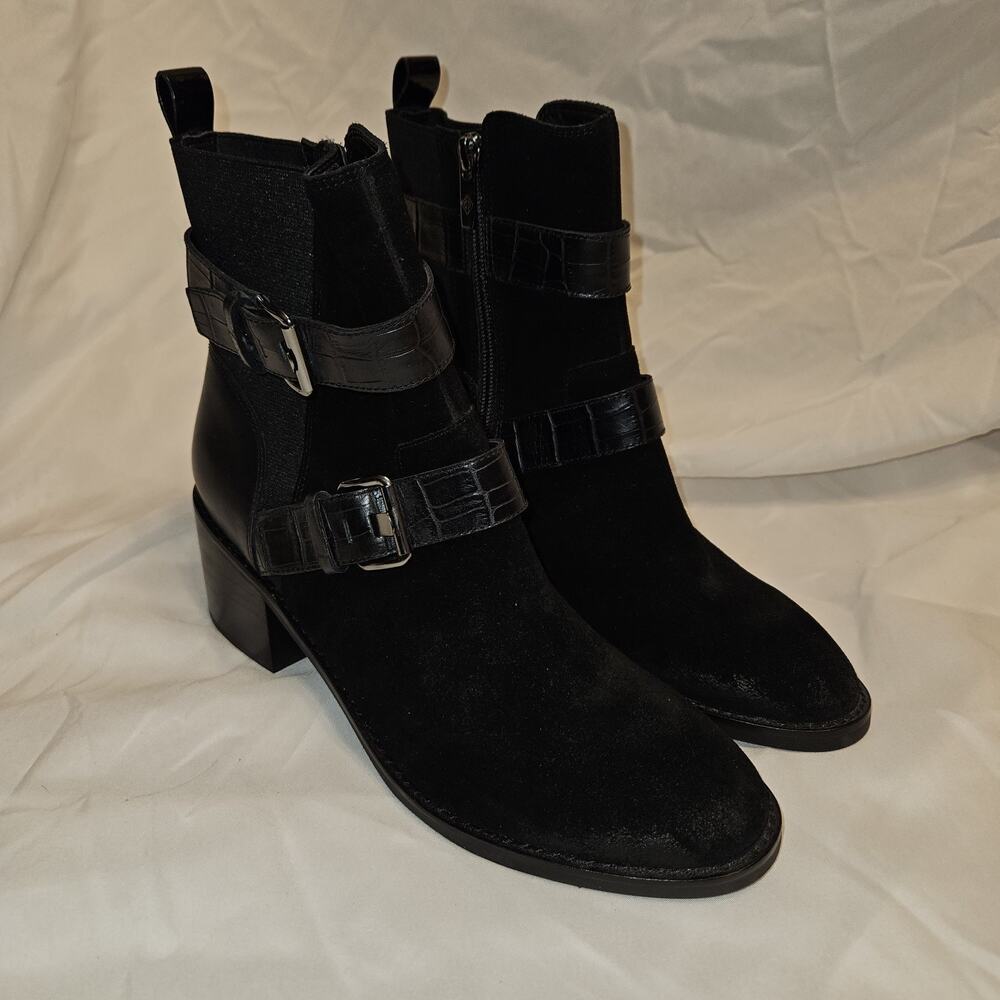 Donald J Pliner Dahlin Size 8.5 M Black Suede Leather Buckle Zip Ankle Boots